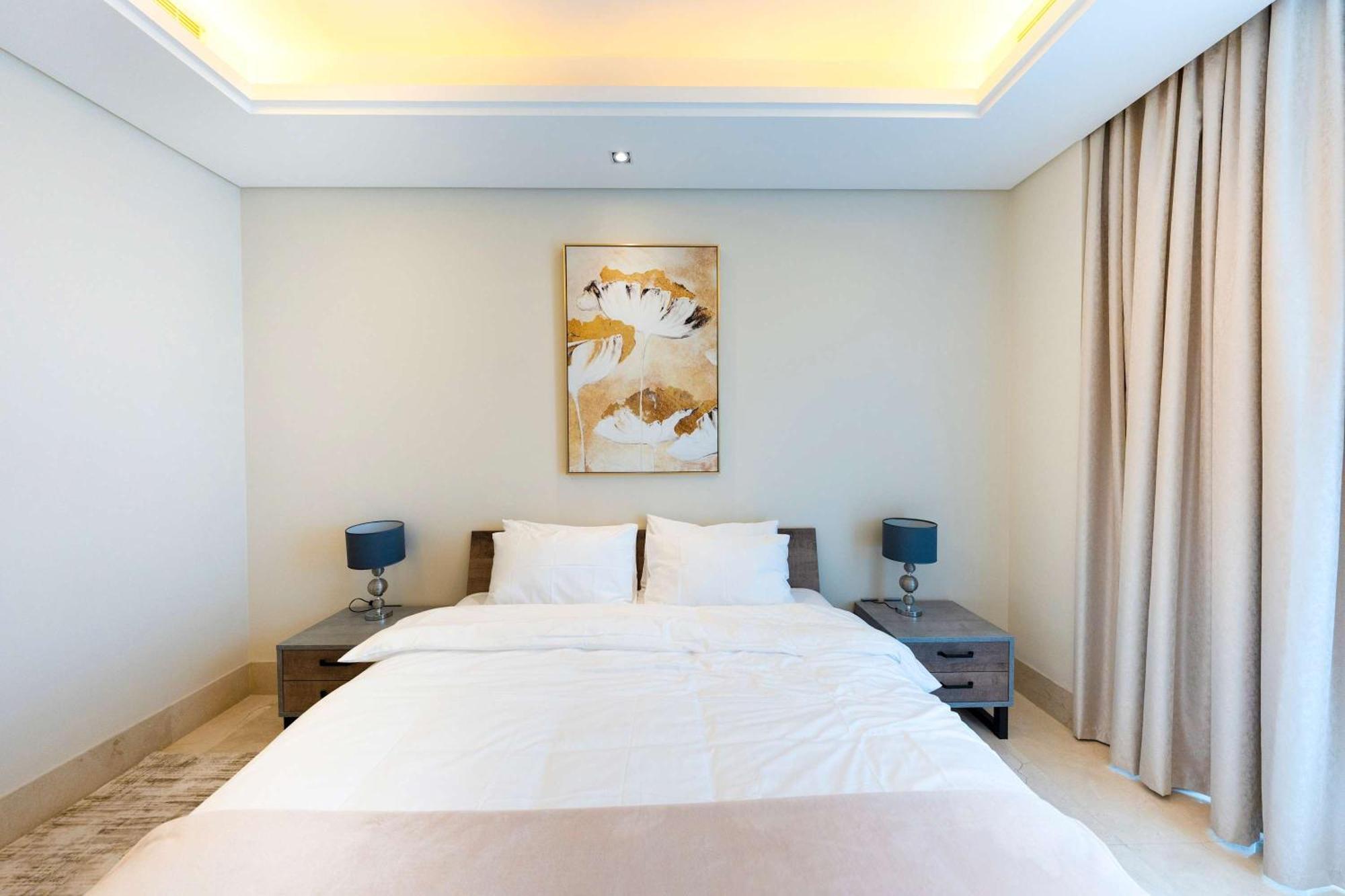 Spacious Beachfront 2 Bedroom Apartment - The 8 Dubai Dış mekan fotoğraf